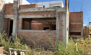 Casa en VENTA Real del Bosque - Querétaro - En obra negra