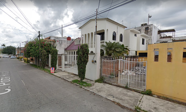 VENTA DE CASA EN LA COLONIA LAS PALMAS EN POZA RICA DE HIDALGO EN VERACRUZ