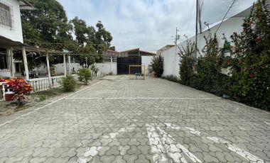 CASA EN ALQUILER AMPLIA IDEAL PARA EMPRESAS