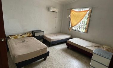 CASA EN ALQUILER AMPLIA IDEAL PARA EMPRESAS