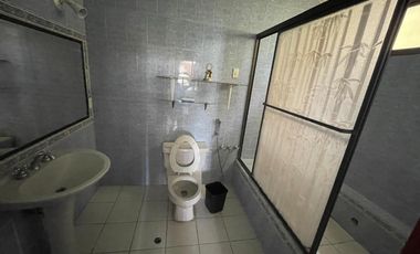 CASA EN ALQUILER AMPLIA IDEAL PARA EMPRESAS