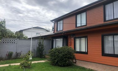 Vendo Gran casa ideal para hospedaje o habitacional