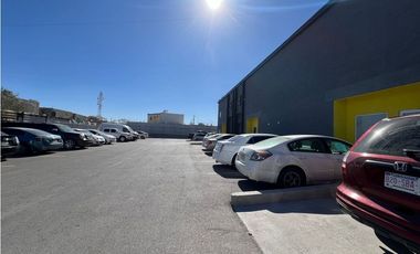 BODEGA EN RENTA AVE. RAMON RAYON CON SEGURIDAD Y ANDEN COMPARTIDO