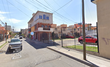 Casa en Remante Bancario.  **Fantástica oportunidad que no puede dejar pasar**