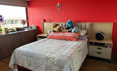 Casa en Venta en Lomas Virreyes, Calimaya  ** Amplio jardin y elelmentos de seguridad **