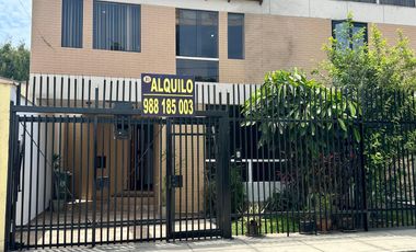 ALQUILER CASA DOS PLANTAS SAN ISIDRO