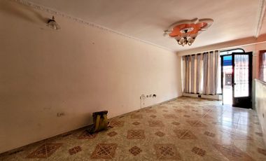 ARRIENDO CASA EN MONTECARLO