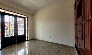 ARRIENDO CASA EN MONTECARLO