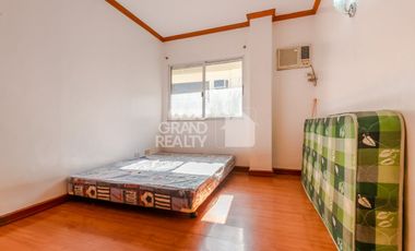 Picturesque Retreat Home with Grand Living Area and Pool in Consolacion