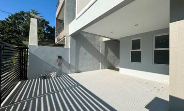 Contemporary 4 Bedrooms Well-Maintained 3-Storey House and Lot in Green Meadows @ Orchard Salitran 4 Dasmariñas Cavite