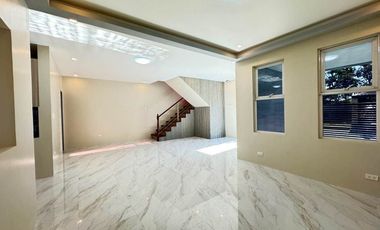 Contemporary 4 Bedrooms Well-Maintained 3-Storey House and Lot in Green Meadows @ Orchard Salitran 4 Dasmariñas Cavite