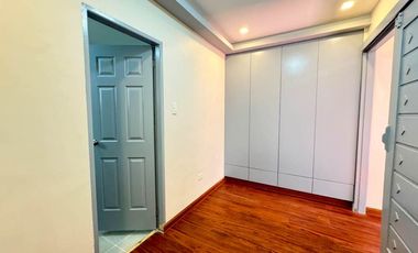 Contemporary 4 Bedrooms Well-Maintained 3-Storey House and Lot in Green Meadows @ Orchard Salitran 4 Dasmariñas Cavite