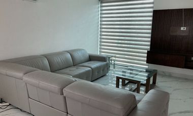 RENTA CASA AMUEBLADA EN COL. CHEPEVERA ZONA CENTRO