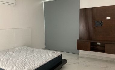 RENTA CASA AMUEBLADA EN COL. CHEPEVERA ZONA CENTRO