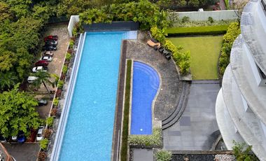 FURNISHED ONE (1) BEDROOM WITH PARKING