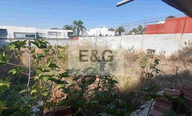 Terreno de Inversión en Venta en CIPRESES DE ZAVALETA