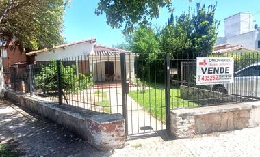 VA. DOMINGUEZ - CASA A RESTAURAR EN LOTE (NO PH) DE 596m2.