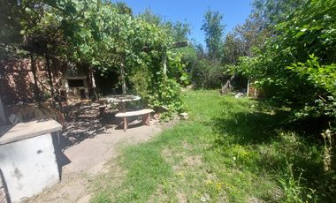 VA. DOMINGUEZ - CASA A RESTAURAR EN LOTE (NO PH) DE 596m2.