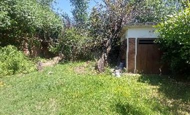VA. DOMINGUEZ - CASA A RESTAURAR EN LOTE (NO PH) DE 596m2.