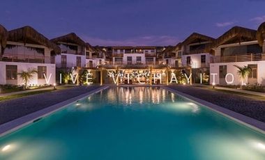 Se vende hermosa casa de 02 pisos con cómoda terraza y una vista espectacular … sol todo el año !!