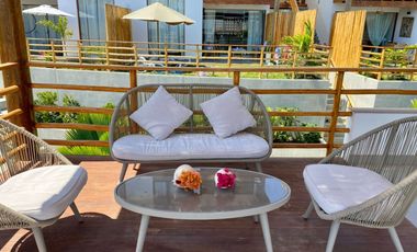 Se vende hermosa casa de 02 pisos con cómoda terraza y una vista espectacular … sol todo el año !!