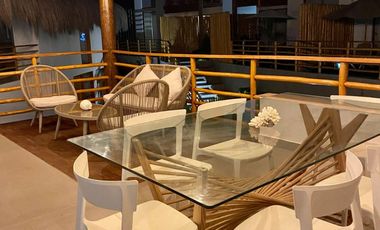 Se vende hermosa casa de 02 pisos con cómoda terraza y una vista espectacular … sol todo el año !!