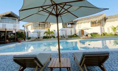 Se vende hermosa casa de 02 pisos con cómoda terraza y una vista espectacular … sol todo el año !!