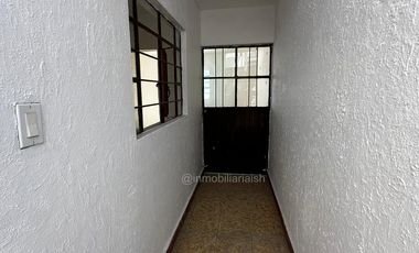 Local comercial con departamento