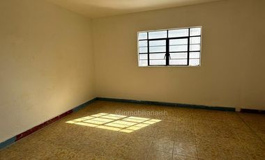 Local comercial con departamento