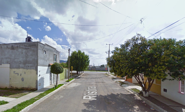 CASA EN REMATE BANCARIO EN FRACC HACIENDA EL CORTIJO, SALTILLO , COAHUILA.