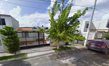 CASA EN REMATE BANCARIO EN FRACC HACIENDA EL CORTIJO, SALTILLO , COAHUILA.
