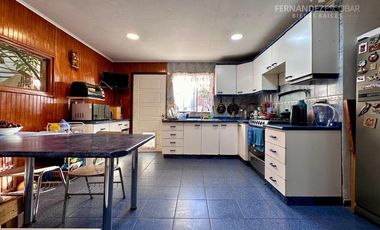 SAN VICENTE - VENDE CASA 3D 2B PISCINA - LA CORA