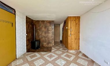 LOS ANDES - VENDE CASA DOS PISOS PAREADA 2D 1B - VILLA EL HORIZONTE