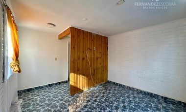 LOS ANDES - VENDE CASA DOS PISOS PAREADA 2D 1B - VILLA EL HORIZONTE