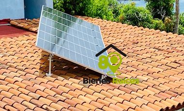 Casa en venta FRENTE A LA ROQUETA