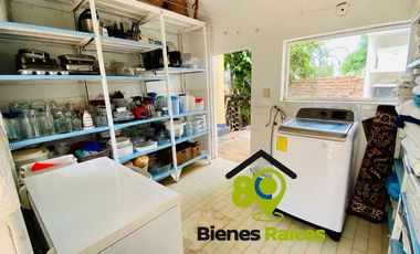 Casa en venta FRENTE A LA ROQUETA