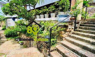 Casa en venta FRENTE A LA ROQUETA