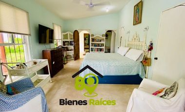 Casa en venta FRENTE A LA ROQUETA