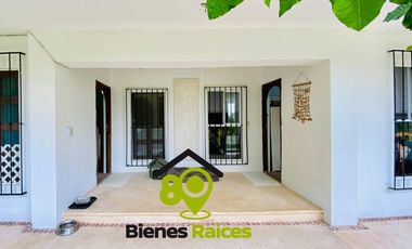 Casa en venta FRENTE A LA ROQUETA