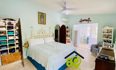 Casa en venta FRENTE A LA ROQUETA