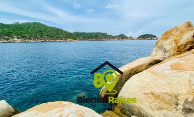 Casa en venta FRENTE A LA ROQUETA