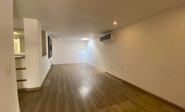 Espectacular casa en alquiler con ascensor para vivienda o empresa, Sector Parque El Golf