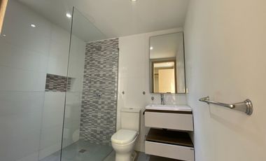 Espectacular casa en alquiler con ascensor para vivienda o empresa, Sector Parque El Golf