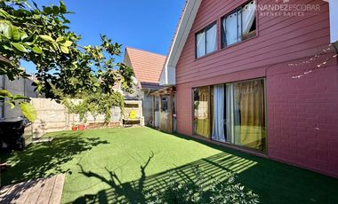 SAN FELIPE - VENDE CASA DE DOS PISOS 3D 2B 1E- COND. LA TROYA