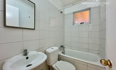 SAN FELIPE - VENDE CASA DE DOS PISOS 3D 2B 1E- COND. LA TROYA