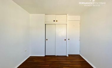 SAN FELIPE - VENDE CASA DE DOS PISOS 3D 2B 1E- COND. LA TROYA