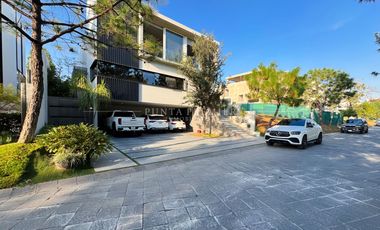 Venta de Casa en Coto Alcazar Oriente de lujo en Zona Dorada Andares Zapopan