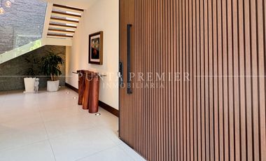 Venta de Casa en Coto Alcazar Oriente de lujo en Zona Dorada Andares Zapopan
