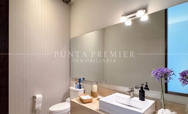 Venta de Casa en Coto Alcazar Oriente de lujo en Zona Dorada Andares Zapopan
