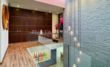 Venta de Casa en Coto Alcazar Oriente de lujo en Zona Dorada Andares Zapopan